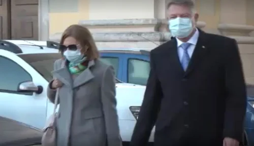 1 carmen iohannis la biserica in sibiu 4 jpg jpeg