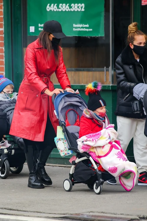 8 irina shayk si fiica sa 3 jpg jpeg