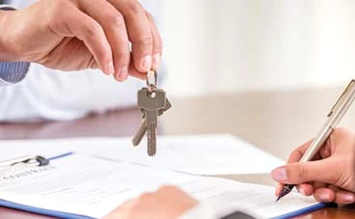 
    Sute de notificări de  dare în plată au fost  trimise băncilor în  numai o săptămână  