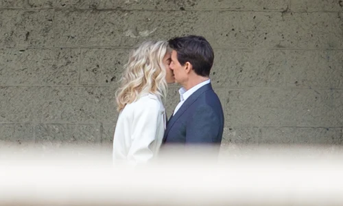 Tom Cruise and Vanessa Kirby on set of Mission Impossible 6 in Paris jpeg