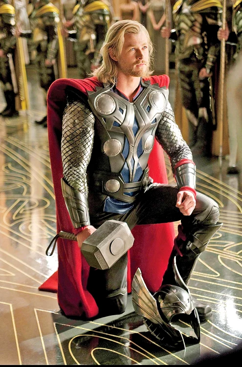 Din 2011,  îl interpretează  pe Thor 