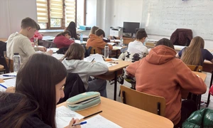 elevi la concurs romana mate la CNRG Slatina  sursa foto felicia alexandru  (2) jpeg