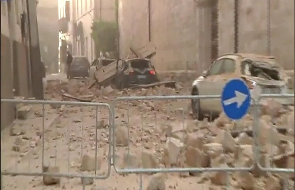 Tragedia din orașul L'Aquila s-ar putea repeta în sudul Italiei