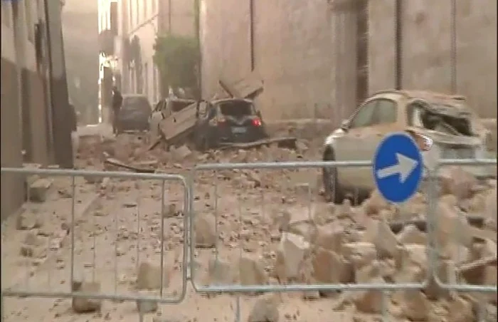 Tragedia din orașul L'Aquila s-ar putea repeta în sudul Italiei