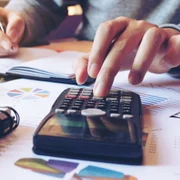 Finante - calcule - FOTO Shutterstock