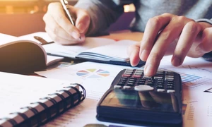 Finante - calcule - FOTO Shutterstock