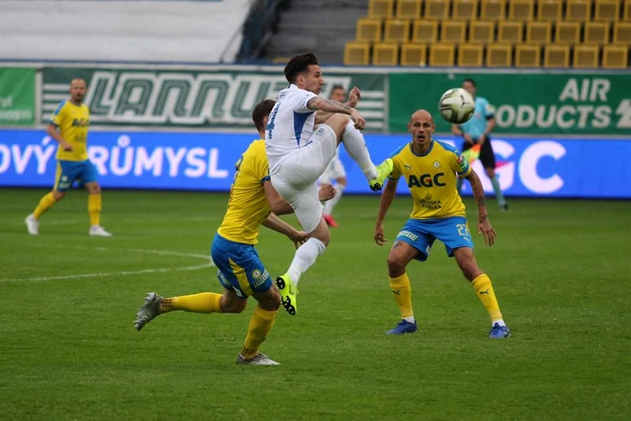 
    Alex Băluță a jucat 56 de minute pentru Slovan LiberecFOTO: Facebook/ FK Teplice  