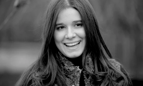 Kira Hagi filme actrita Los Angeles America (5) jpeg