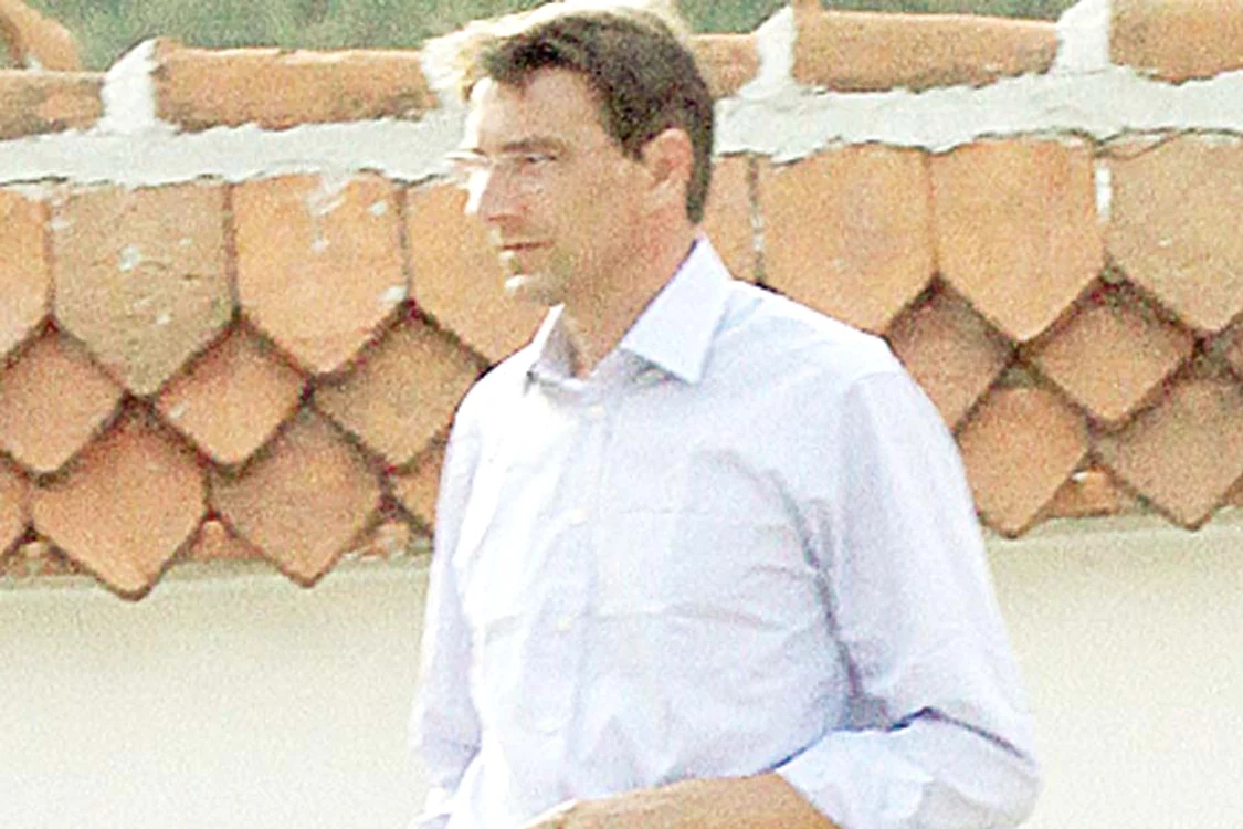 Contele Tibor Kálnoky  s-a născut în Germania