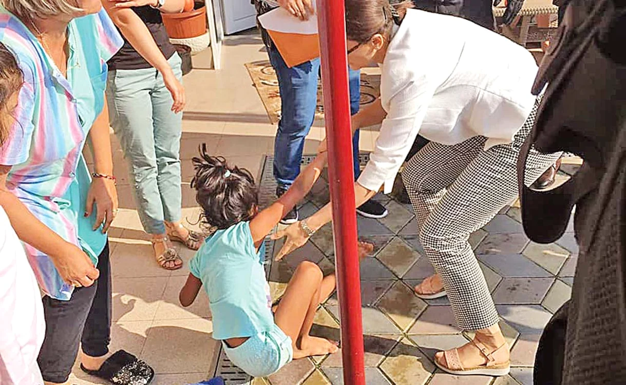 
    Imaginile cu puştoaica bruscată de procuror au făcut valuri  