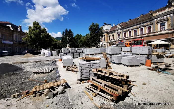 centrul istoric al devei in santier foto daniel guta adevarul