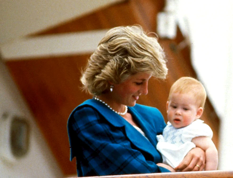 Prințul Harry a văzut lumina zileiîn 1984, în Londra