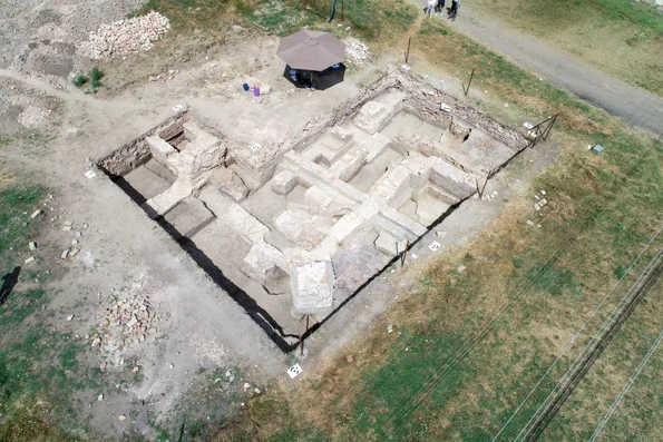 Săpături arheologice la mănăstirea medievală de la Igriș (foto: Muzeul Național al Banatului)