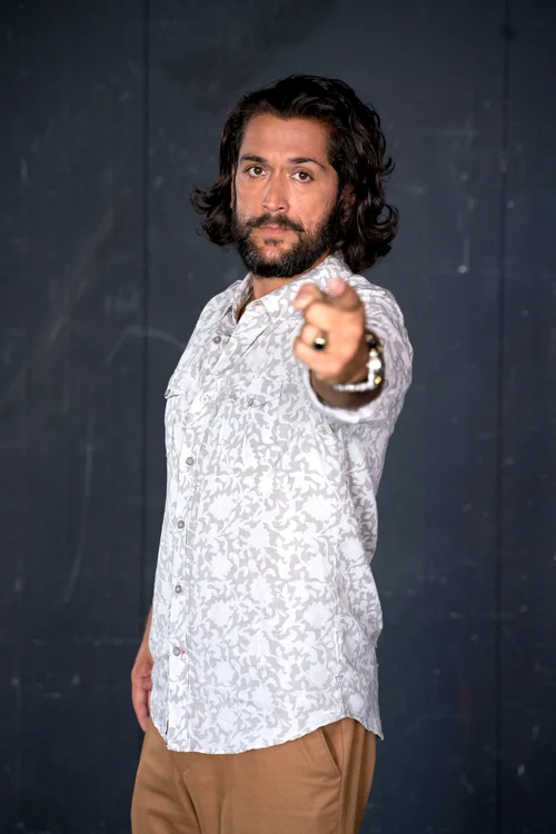 Cezar  Ouatu,  solist 