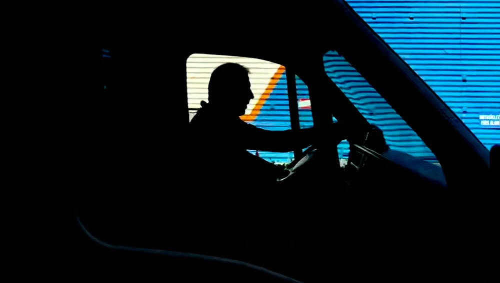 Cum au deturnat doi bărbați din Franța șapte camioane cu marfă folosind o platformă de transport. În schemă a fost implicat și un român