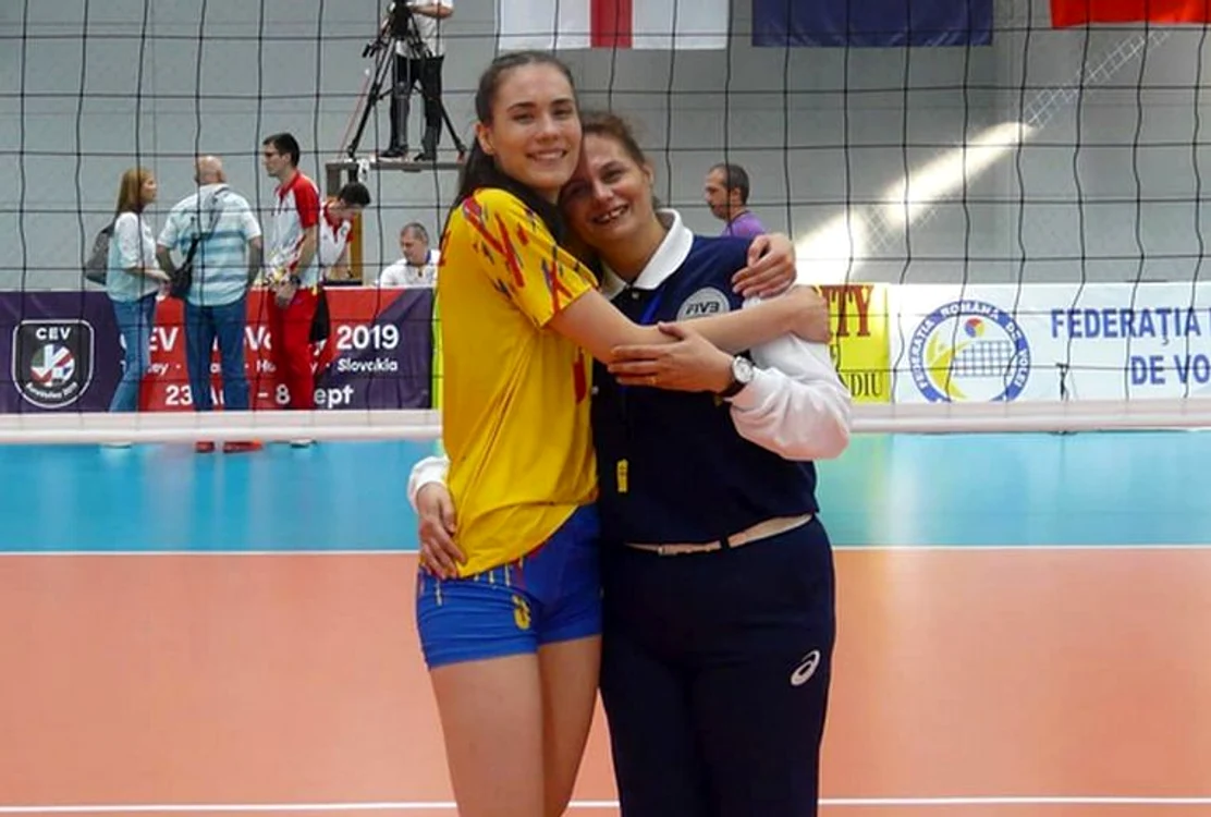 Rodica Buterez, alături de mama ei, Sorina NiculescuFOTO: Doarvolei.ro