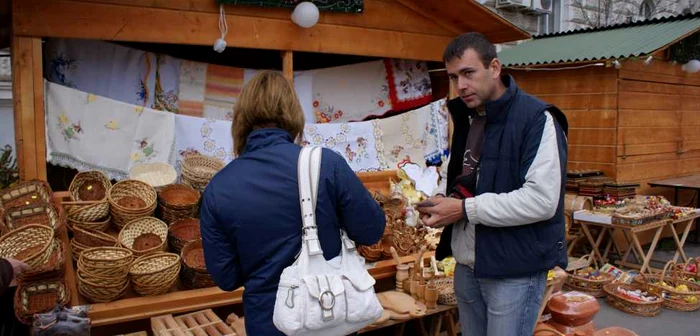 Cele mai căutate decoraţiuni de Paşte sunt coşurile împletite de nuiele 