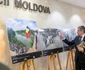 Expoziția „Flori pe Prut: 35 de ani de la primul Pod de Flori” (© Facebook / Parlamentul Republicii Moldova)