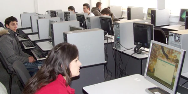 Testarea cunoştinţelor la calculator a scos la iveală lacunele elevilor