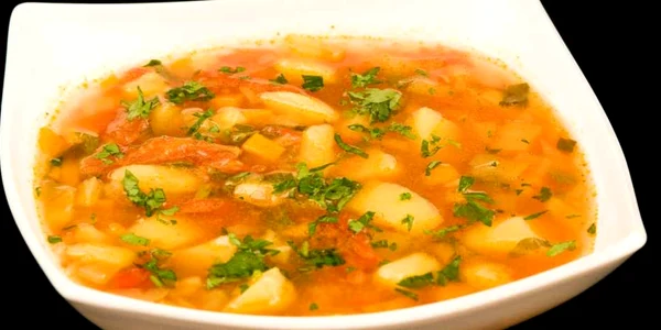 Ciorbă de legume SURSA FOTO gatesteromaneste.ro