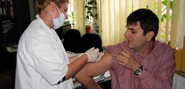 Dozele de vaccin antigripal nu au ajuns în Teleorman (Foto arhivă)
