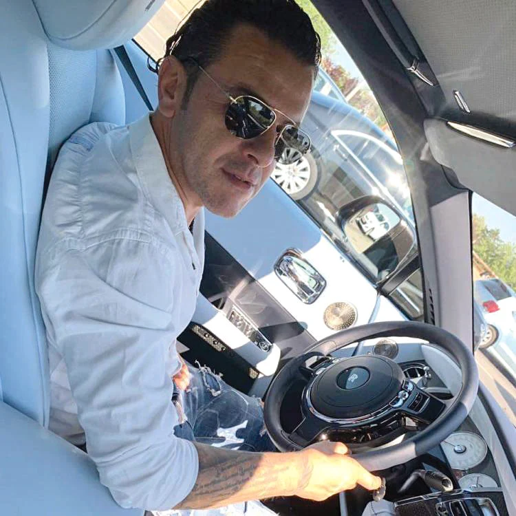 Şi Codin Pop se dădea în vânt după automobile de lux