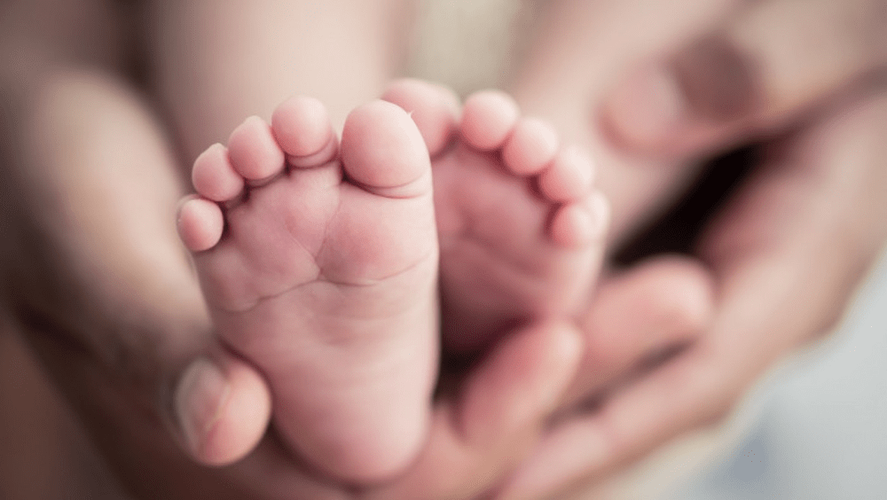 Își bănuia soția de infidelitate și a făcut un test ADN copilului. Niciunul nu este părintele biologic