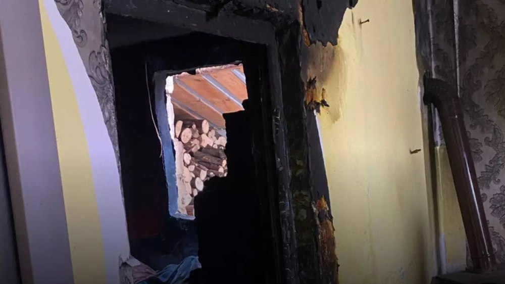 Două fete de 3 și 8 ani au ajuns în stare gravă la spital după ce au fost arse într-o explozie