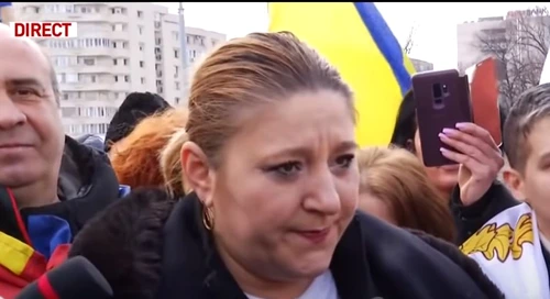 Diana Șoșoacă a fost amendată la protestele anti-mască din BucureștiFoto: captură video
