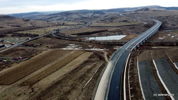 Un oraș roman vechi de 2.000 de ani deviază traseul Autostrăzii Transilvania