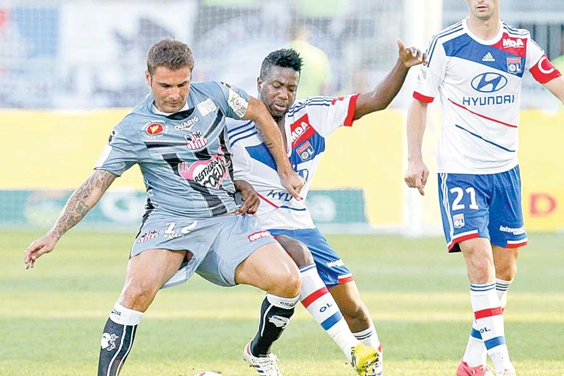 
    Adi Mutu a marcat  7 goluri pentru  Ajaccio  