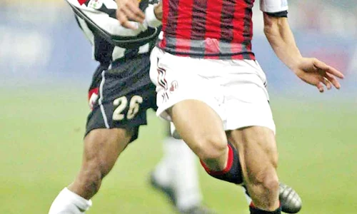Maldini  a fost căpitan  la AC Milan jpeg
