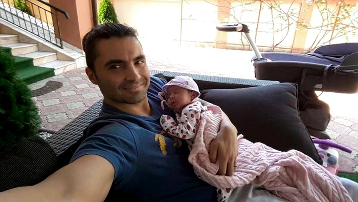 
    Pepe este topit după fiica cea mică, Rosa Alexandra FOTO: Arhiva personală  