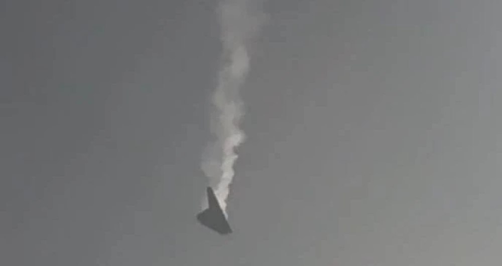 Momentul în care un avion rus de luptă doboară propria dronă, un model experimental rar, deasupra Ucrainei