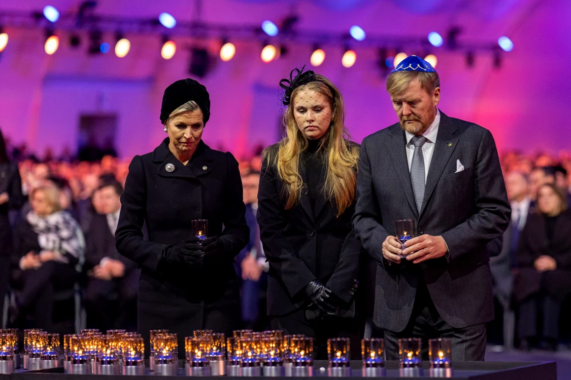 Regina Maxima a Țărilor de Jos, Prințesa Catharina Amalia a Țărilor de Jos și Regele Willem Alexander al Țărilor de Jos, Profimedia (3) jpg