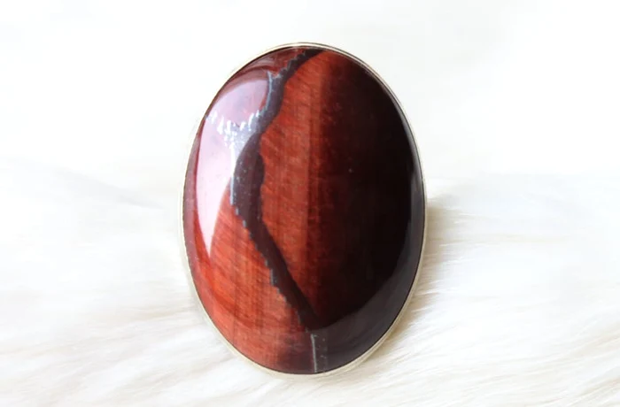 
    Ochiul boului, o piatră magică atrage  șansele financiare   