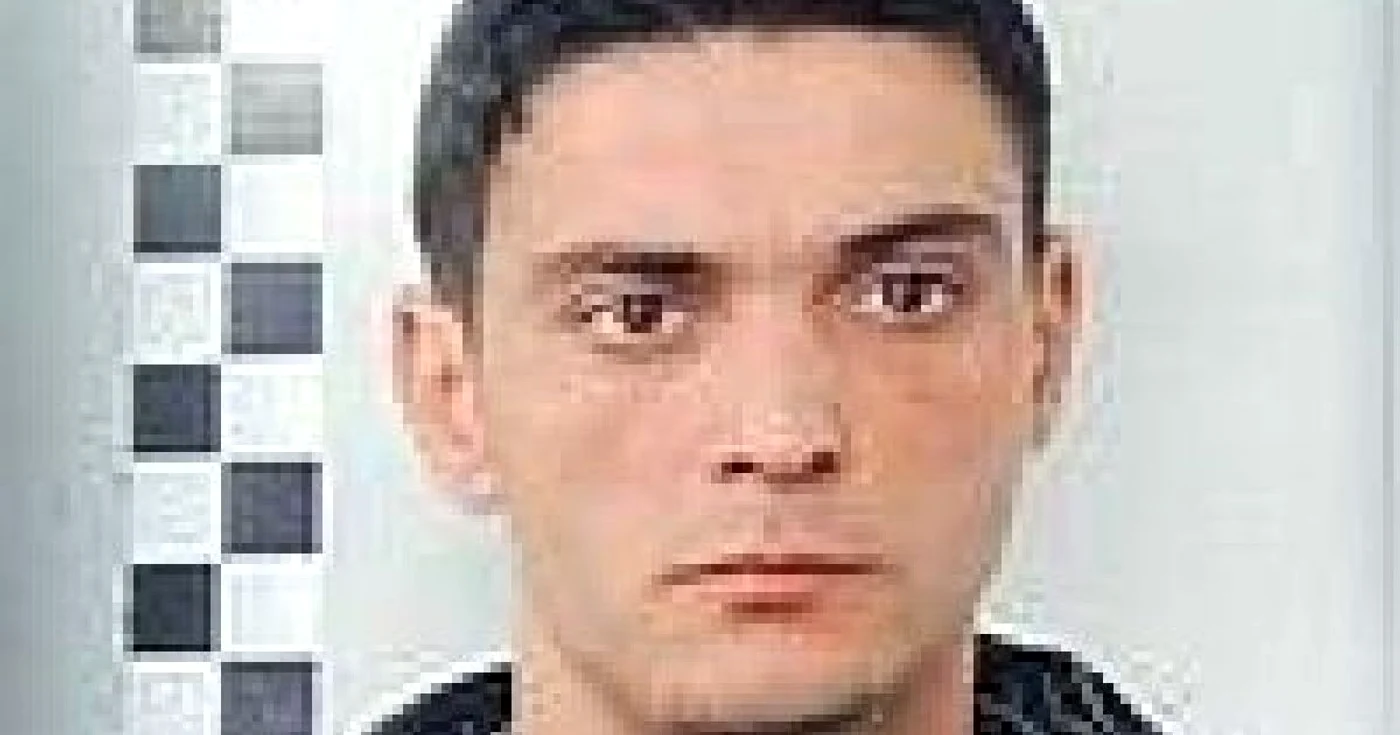 Acesta este românul de 29 de ani, arestat pentru proxenetism