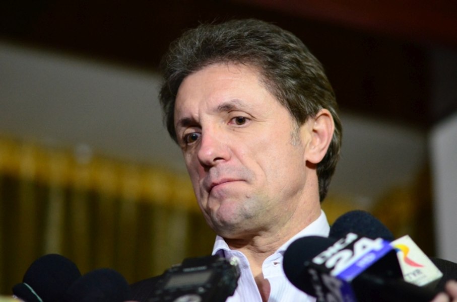 Tricourile Generației de Aur se vând cu scandal: Gică Popescu a explicat culisele „ciocnirii“ cu FRF