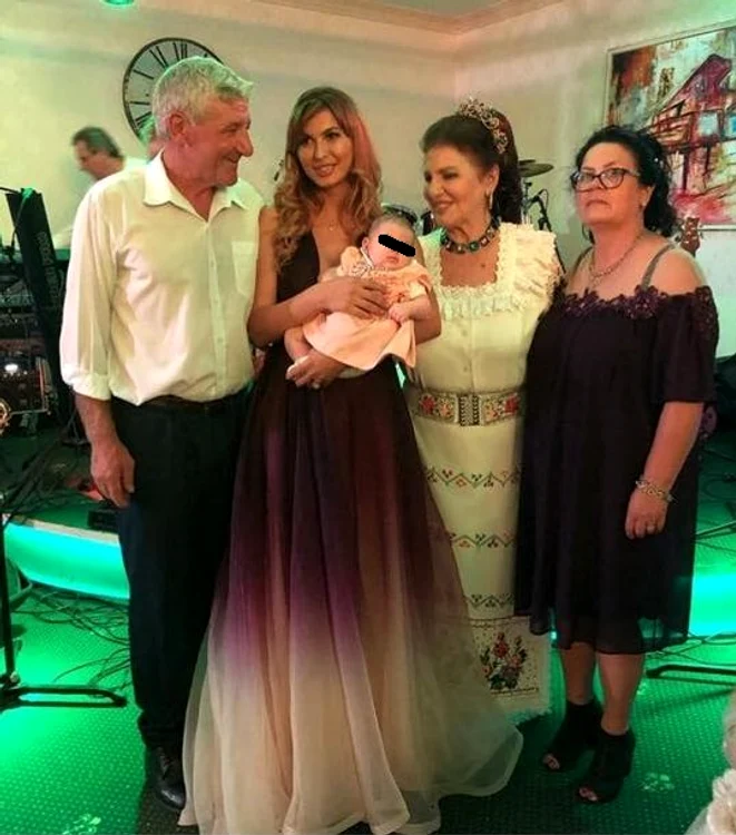 Mădălina Pamfile și-a botezat fetița