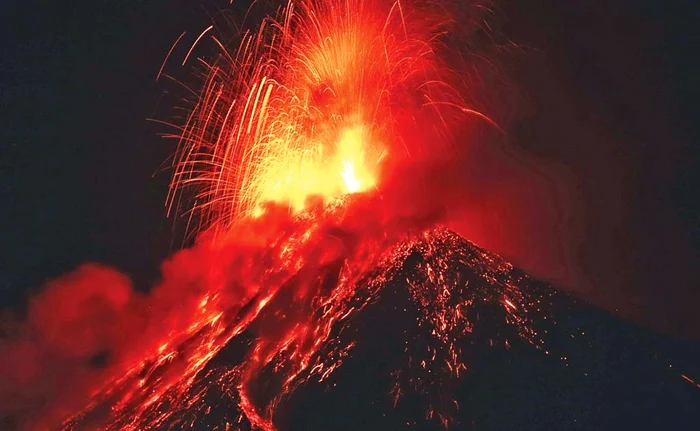
    Vulcanul Takawangha  a erupt zilele trecute  pe o fază de creştere  a astrului nopţii   
