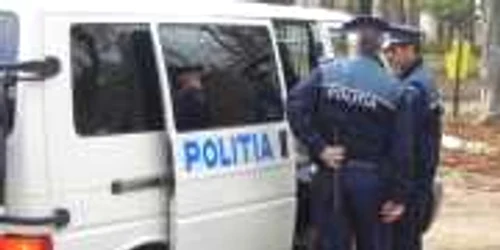 Brăila:Trei hoţi de fier vechi au fost prinşi în flagrant
