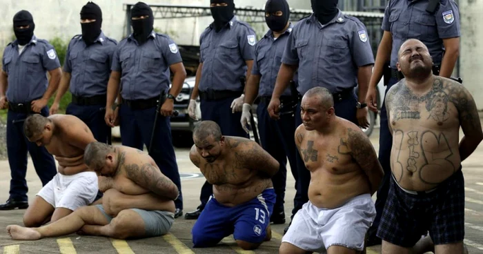 Membri ai organizatiei criminale Mara Salvatrucha arestati in El Salvador FOTO EPA-EFE