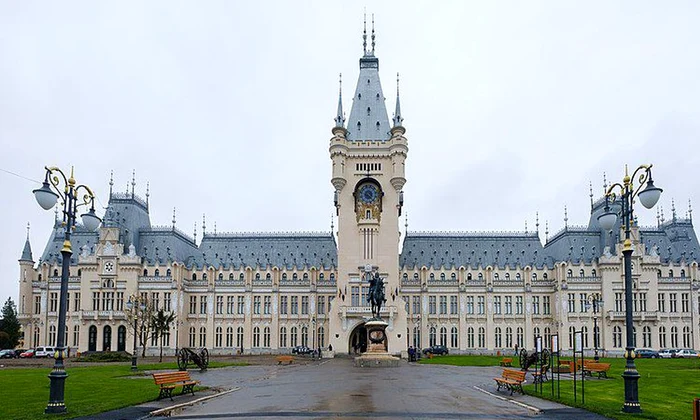 Stiati că sub Palatul Culturii din Iași sunt clădiri domnesti din 1430 jpeg