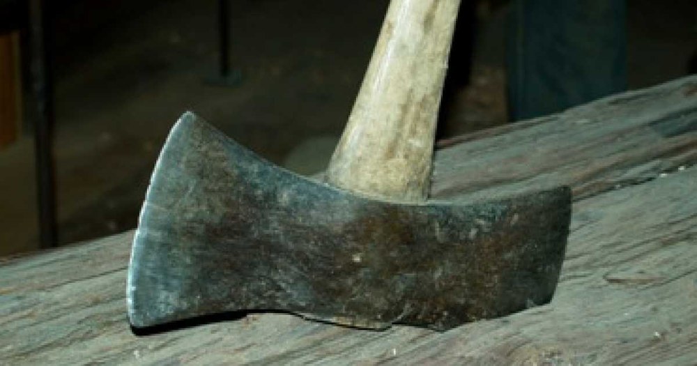 Romanian woman sentenced to prison for axe attack on brother-in-law after food dispute