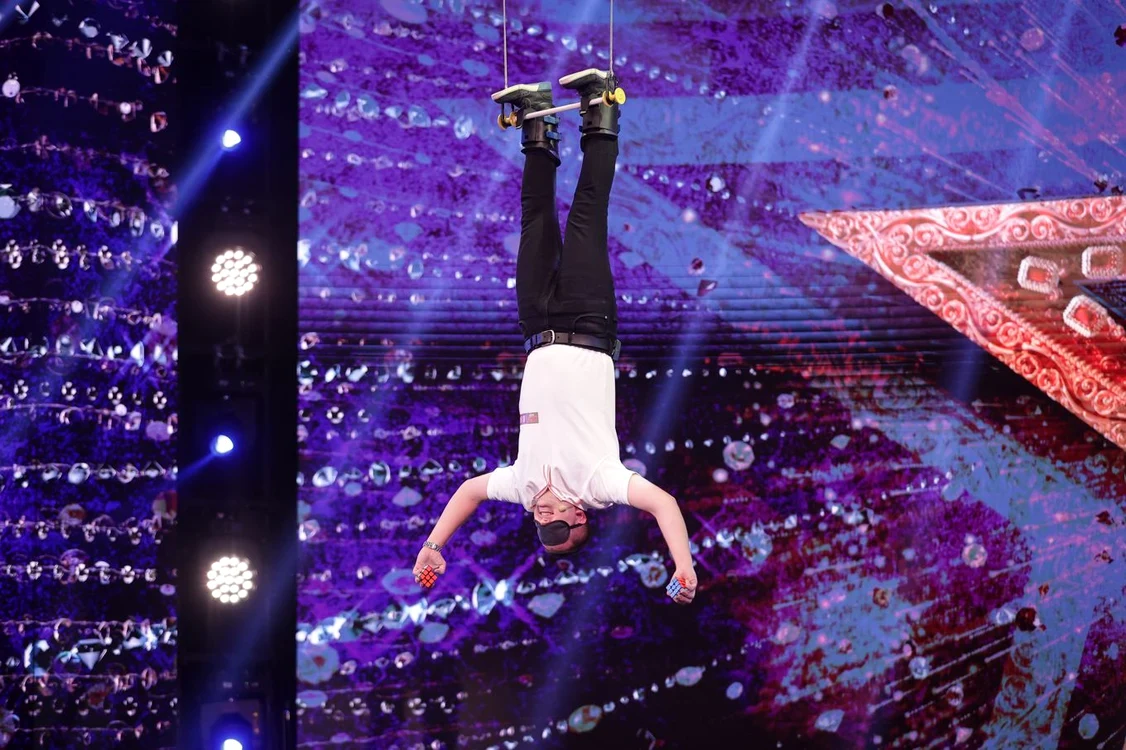 Flavian Glonț, la Românii au talent
