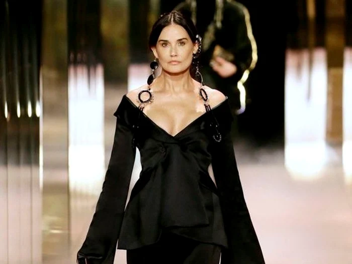 4 demi moore operata 2 jpg jpeg