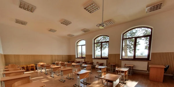 Scolil din Jurilovca
