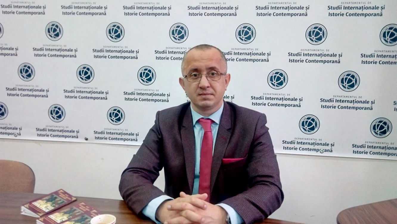 Profesorul Adrian Ivan este noul şef al Şcolii Doctorale a Academiei Naţionale de Informaţii. FOTO: R.F.