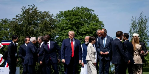 donald trump la summitul G7 jpg