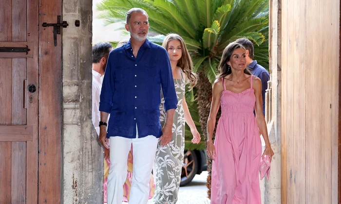Regele Felipe și Regina Letizia în vacanță cu fetele lor, Prințesa Leonor și Infanta Sofia   profimedia 1027900745 jpg